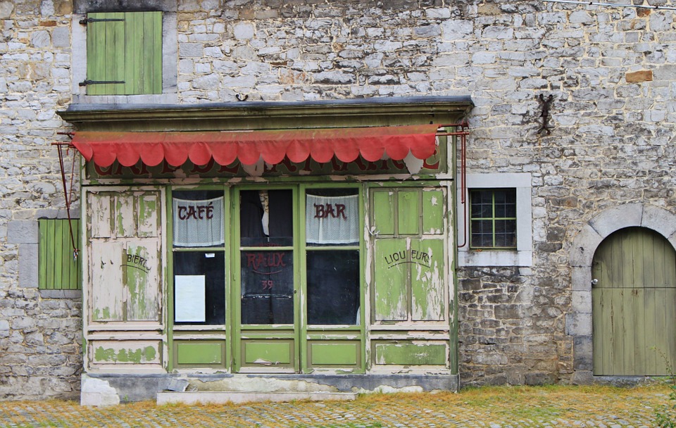 ruin bar budapest